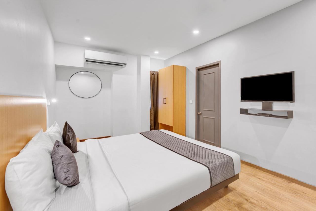 Upar Hotels Uthandi, ECR Chennai Bagian luar foto